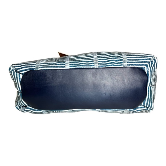 Tory Burch Tote Navy & White - Picture 11 of 16